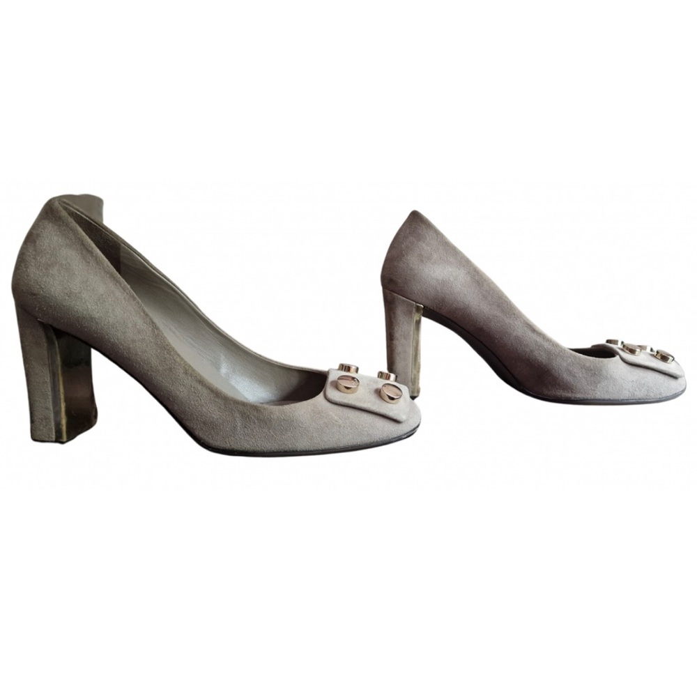 Gucci Suede pumps